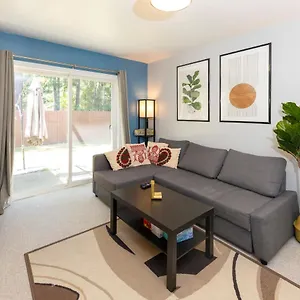 Newly Furnished 2 Bd-1 Wc Centrally Located In Langford Sleeps 6 Victoria